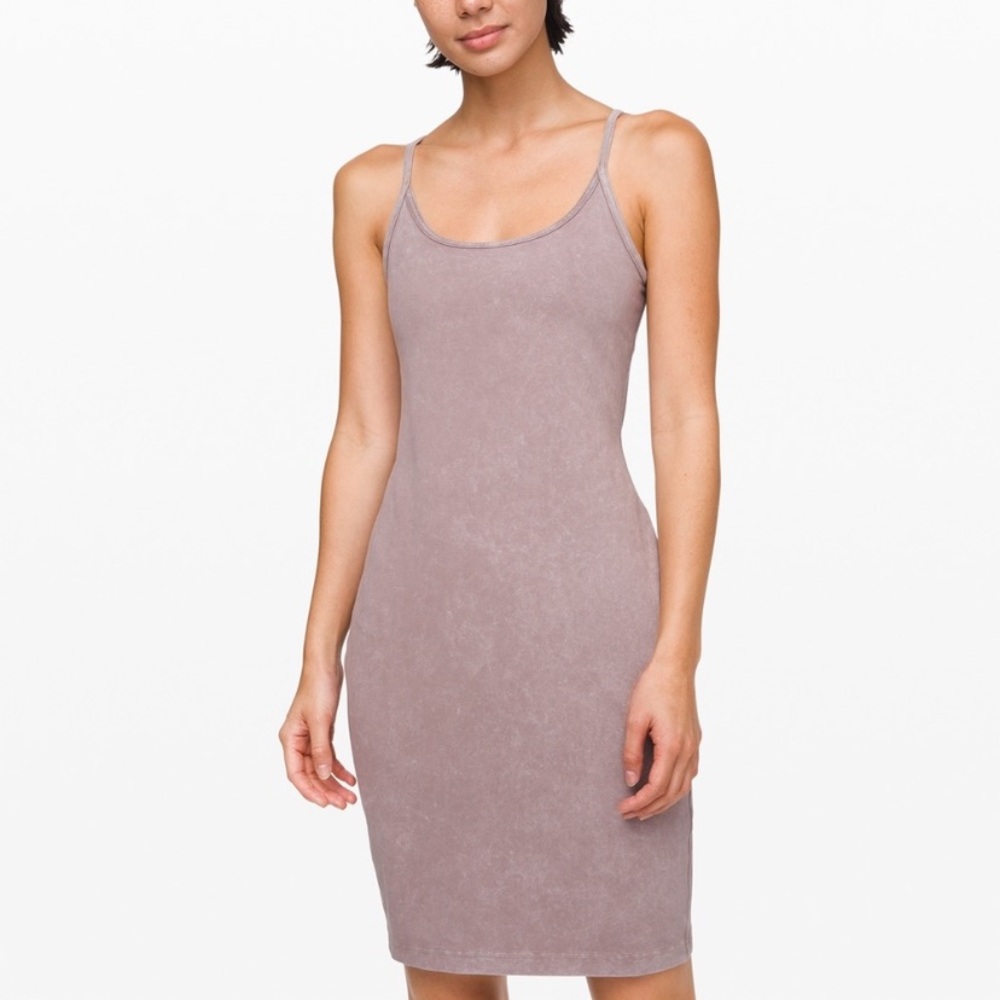 Lululemon Inner Glow Dress Size 6 Washed Half Moon Knee‎ Length Stretch